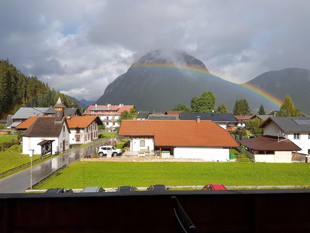 Pension Und Apartments Landhaus Marie Leutasch Zewnętrze zdjęcie