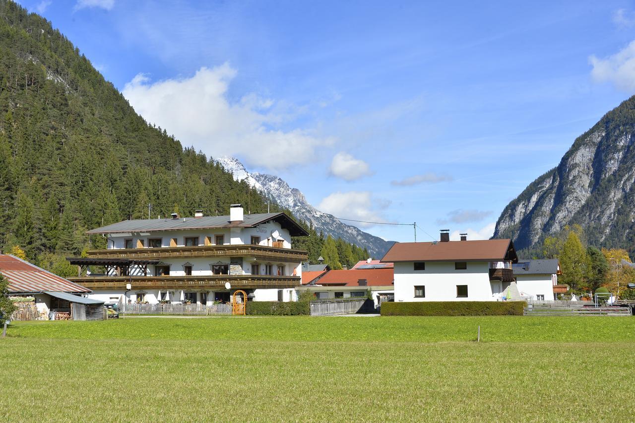 Pension Und Apartments Landhaus Marie Leutasch Zewnętrze zdjęcie