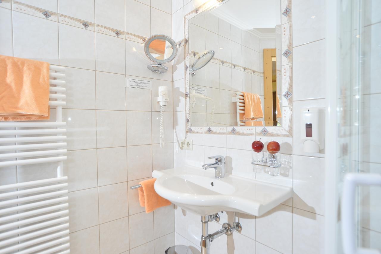 Pension Und Apartments Landhaus Marie Leutasch Zewnętrze zdjęcie